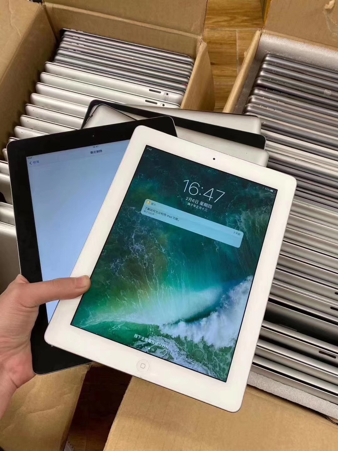 技术与创新的完美融合，最新款iPad登场！