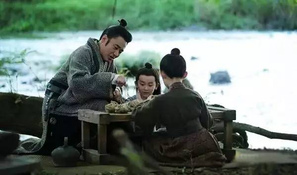 最新电视剧热播与美景之旅，探寻内心的宁静与欢笑之源