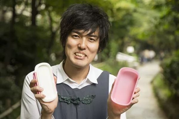 钱卫清的日常，温情与欢笑的瞬间
