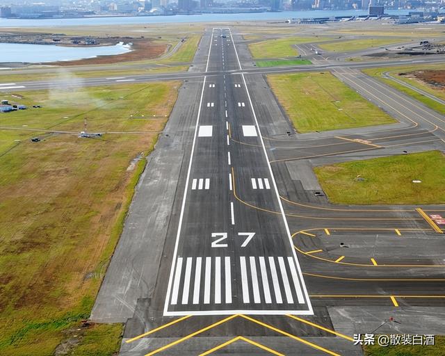 最新型跑道,最新型跑道，革新航空出行的关键要素