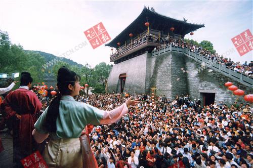 宋城演艺最新动态，小巷深处的演艺瑰宝与股票最新消息解析