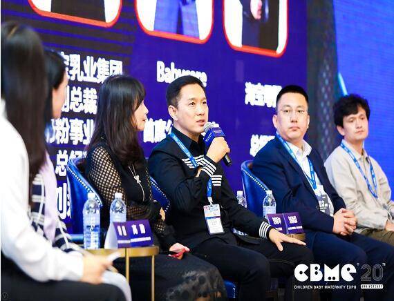 最新一期吐槽盛典聚焦热点，热议槽点大揭秘