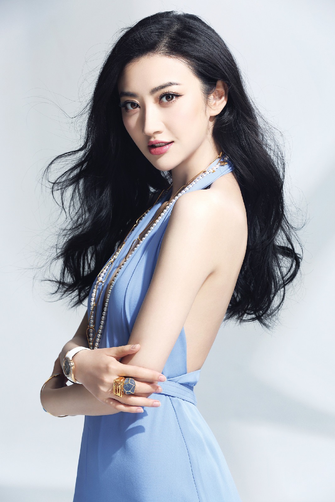 多元视角下的婷婷探讨