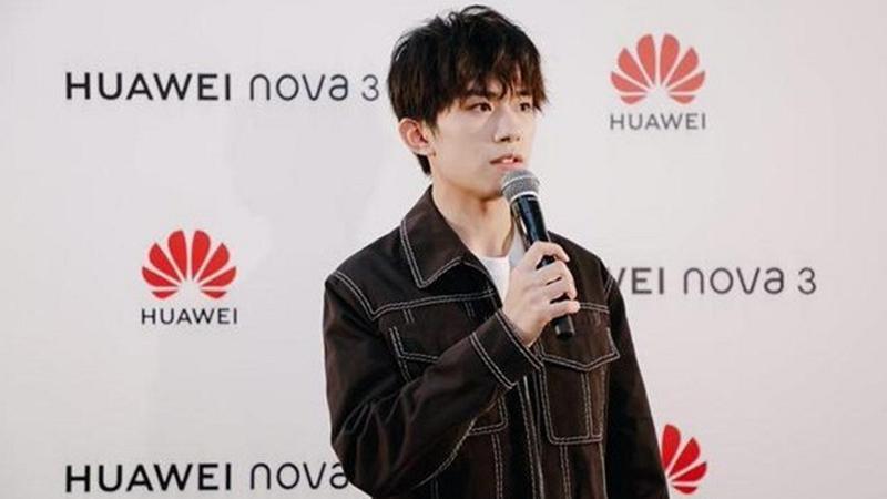 易烊千玺最新动态，科技产品介绍