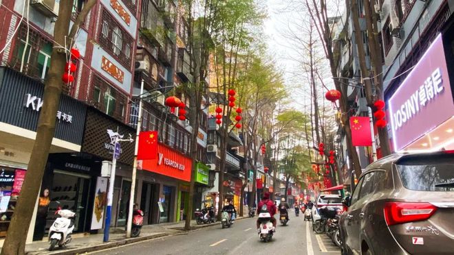 上海疫情最新动态与巷弄深处的独特风情，隐藏版小店探秘之旅