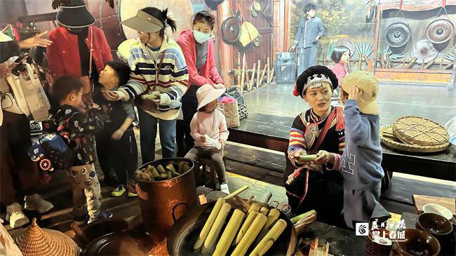 探索萌白酱的独特魅力，最新萌文化之旅
